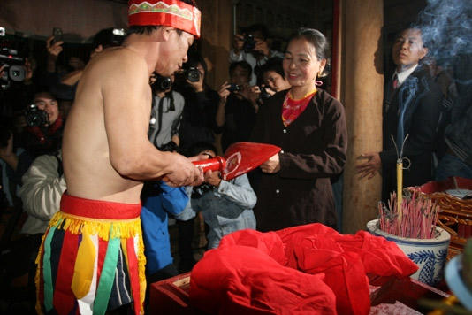 Kết quả hình ảnh cho Lễ hội Linh tinh tình phộc