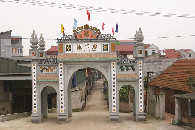 Chuyện cái cổng làng quê tôi