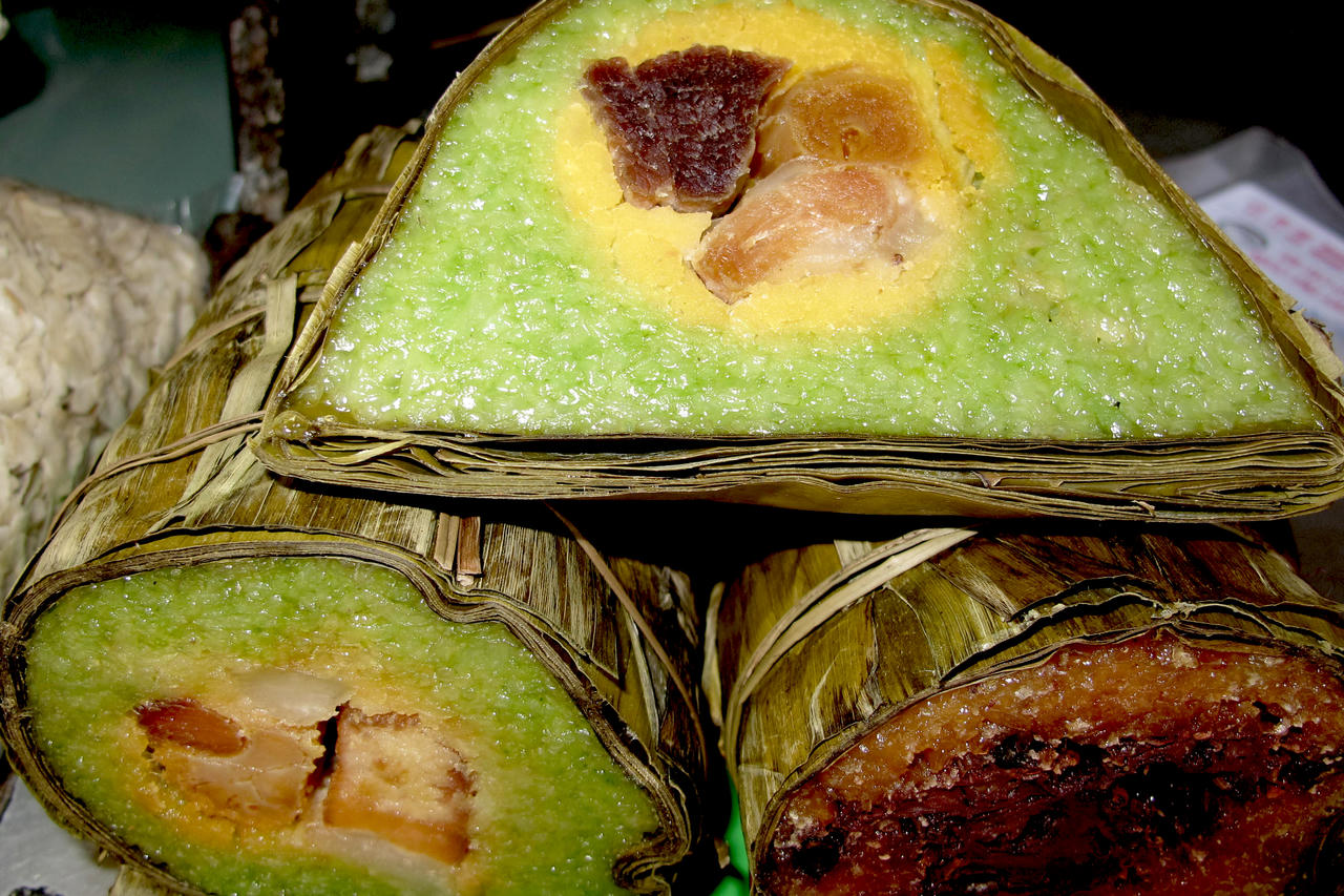 Bánh tét nhà, bánh tét chợ