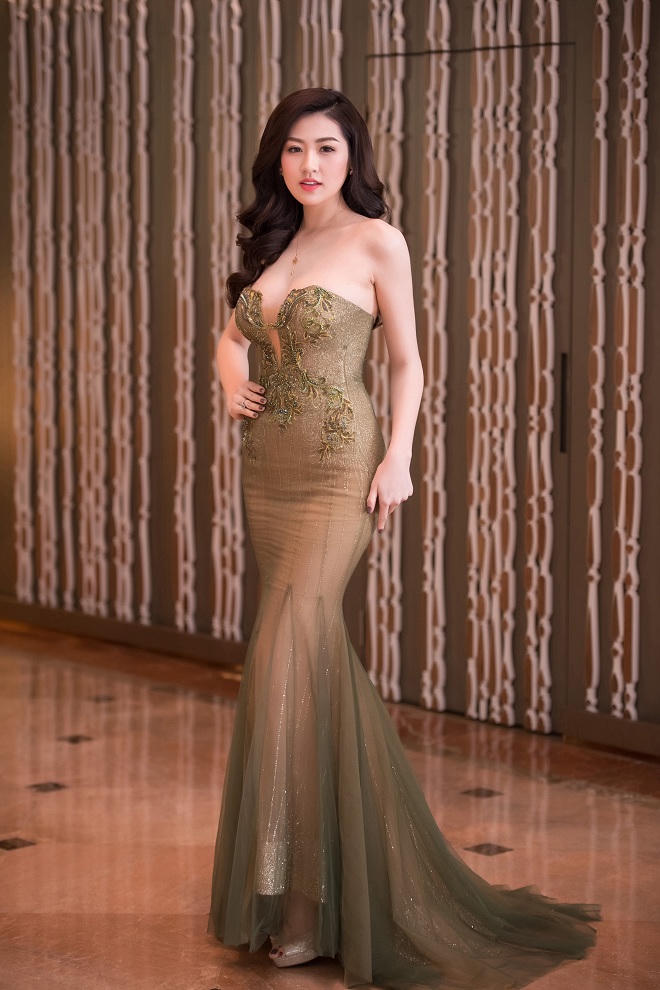 Hai Á hậu sánh đôi tỏa sắc đầu xuân