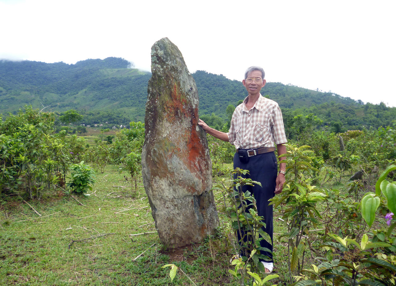 Bí ẩn khu mộ đá ở thượng nguồn sông Mã