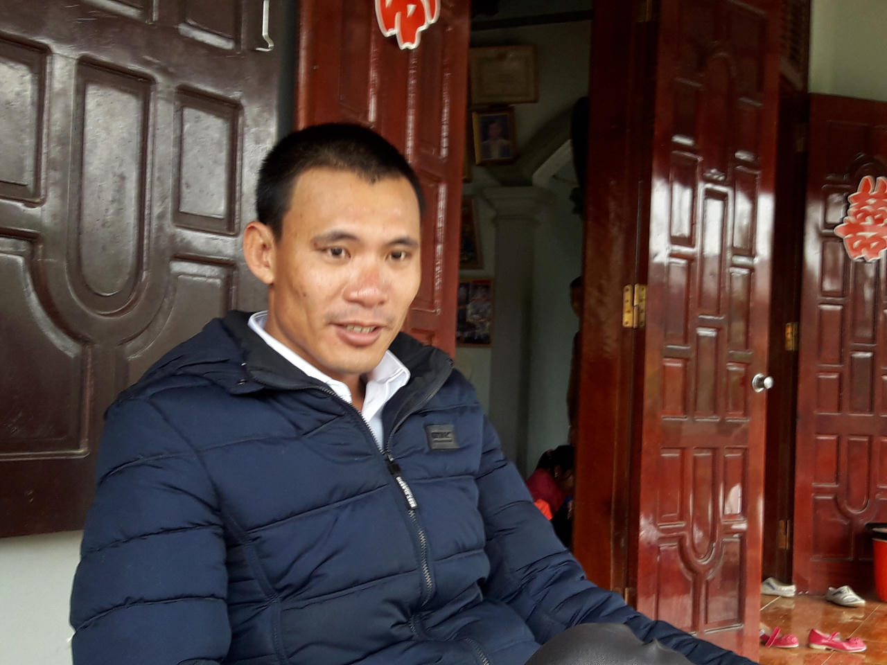 Chú rể giãi bày về màn rước dâu mạo hiểm bằng xe nâng