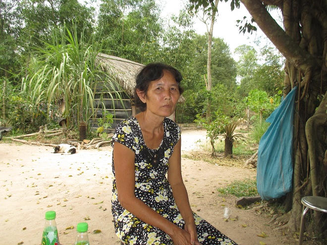 Công ty sản xuất gạch tắc trách xúc hài cốt trong nghĩa địa đổ đi