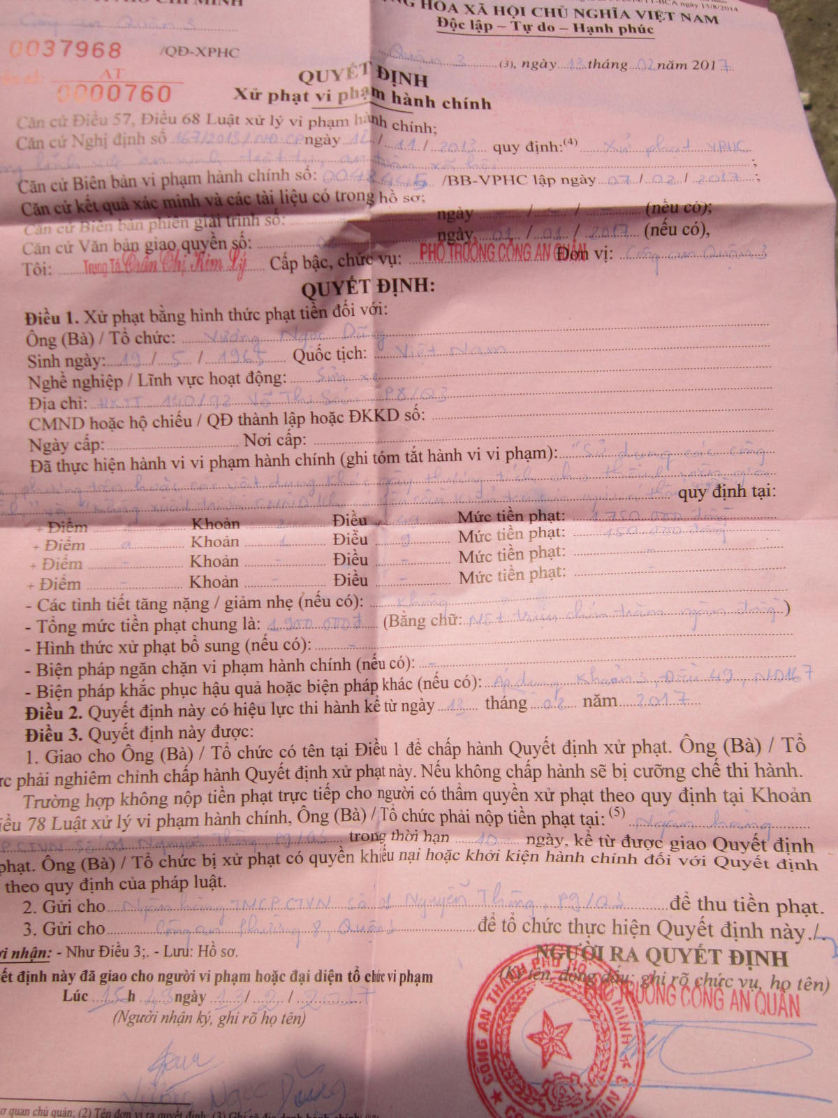 Vụ cãi cọ đắt giá của 2 cha con 