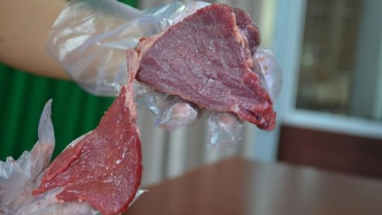 Kết quả hình ảnh cho Phân biệt thịt bò bơm nước