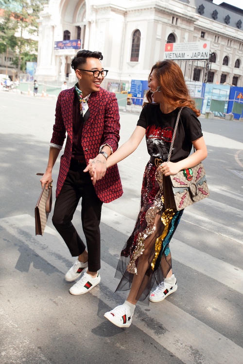 Kết quả hình ảnh cho Giày sneaker thêu sao Châu Âu