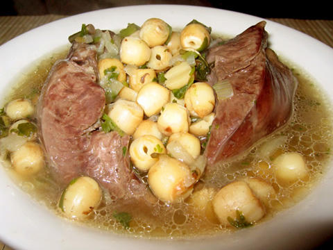 Kết quả hình ảnh cho Tim lợn hầm hạt sen