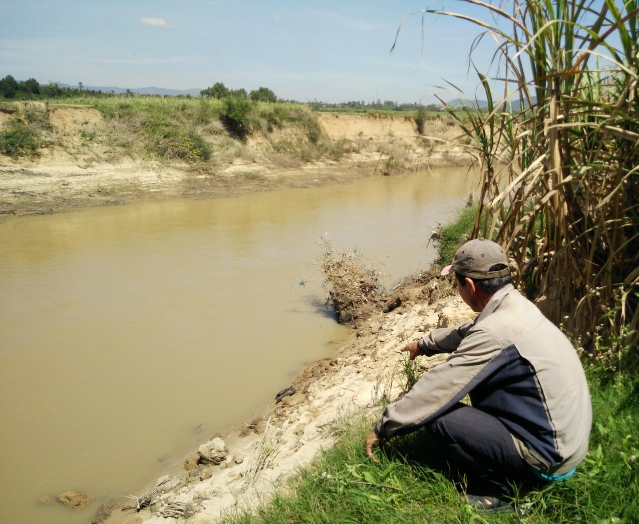 Đắk Lắk:  “Cát tặc” lộng hành sông Krông Ana