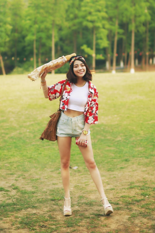 "Đón đầu xu hướng" với những cách phối áo khoác kimono cực chất