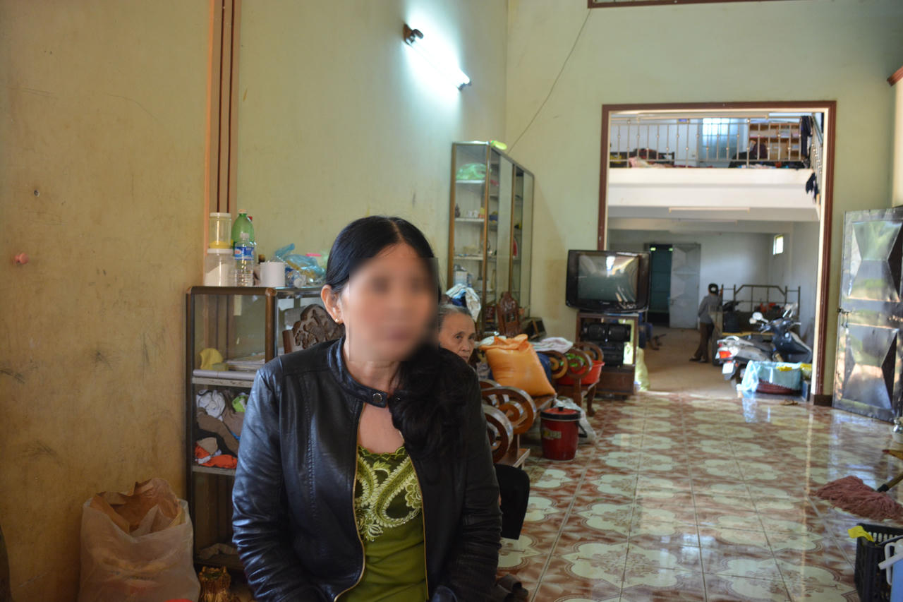 Ba đứa trẻ bỗng chốc thành mồ côi sau buổi sáng mất cả cha lẫn mẹ