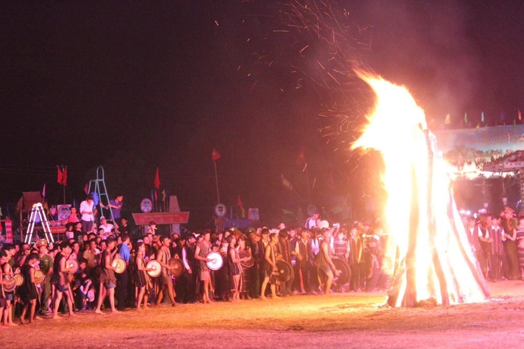 Tháng Ba lên cao nguyên “say” cùng lễ hội của xứ sở cà phê