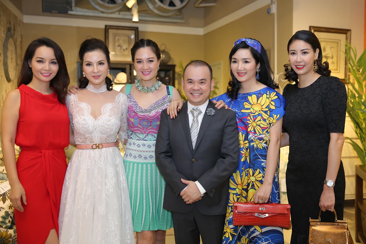 Dàn sao khủng hội ngộ trong sự kiện ra mắt dòng sản phẩm mùa hè của Ashley