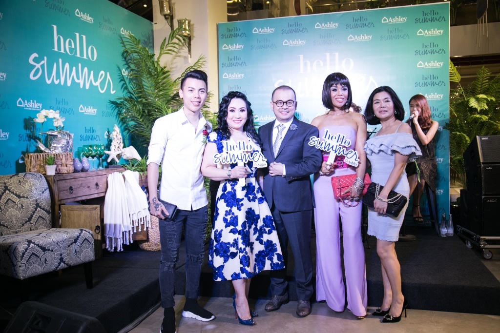 Dàn sao khủng hội ngộ trong sự kiện ra mắt dòng sản phẩm mùa hè của Ashley
