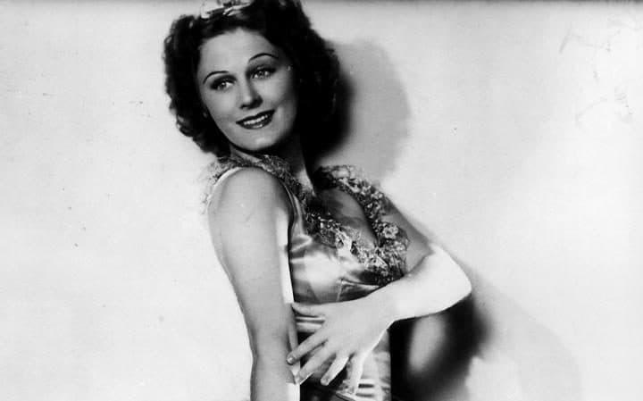 Nữ diễn viên yêu của Hitler là... điệp viên Liên Xô?