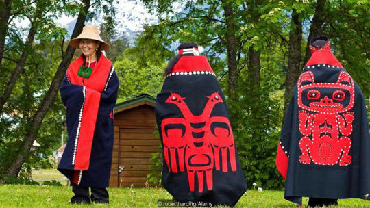 Những nghi lễ tặng phẩm xa xỉ của người Alaska