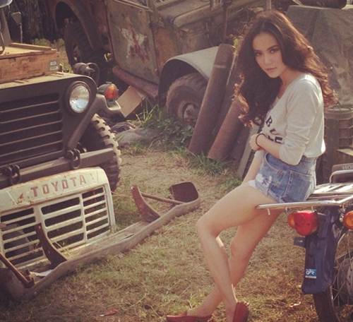 Trào lưu tóc rẽ ngôi giữa khiến giới trẻ điên đảo sẽ càn quét mùa hè năm 2016