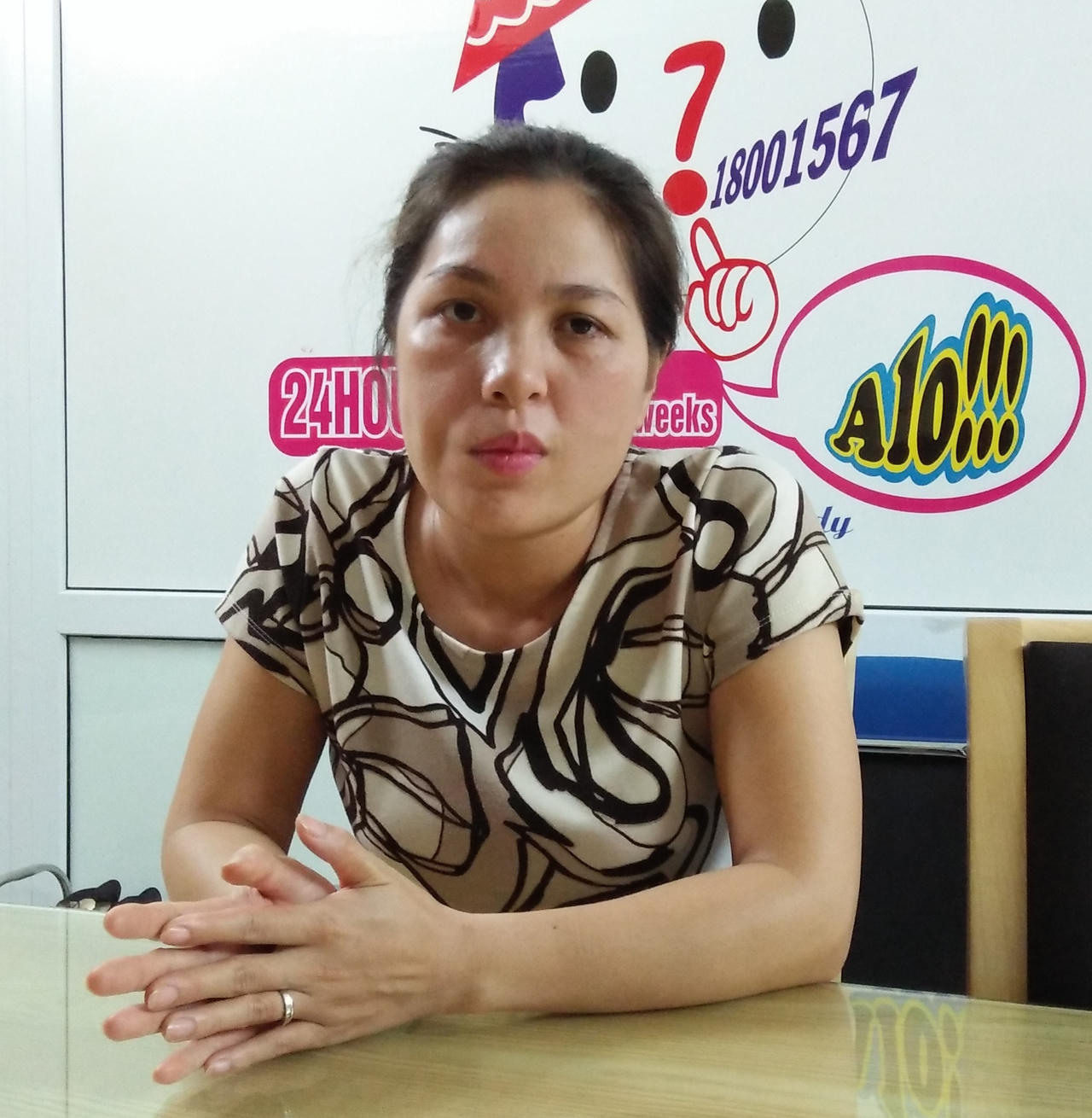 Mẹ đi chợ đêm, bé gái nhiều năm ròng phải 'làm vợ' phục vụ bố dượng