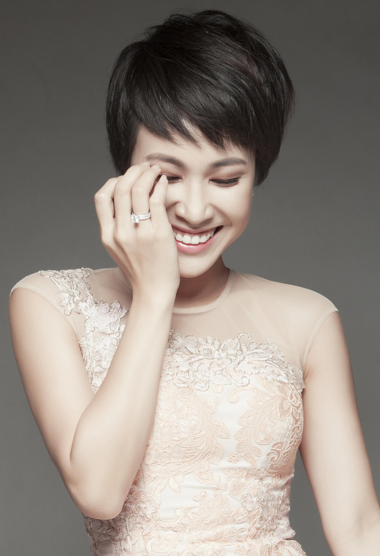 Minh Hằng, Uyên Linh sẽ tham gia Lễ hội Việt Nam- Hàn Quốc “Chúng ta là một”