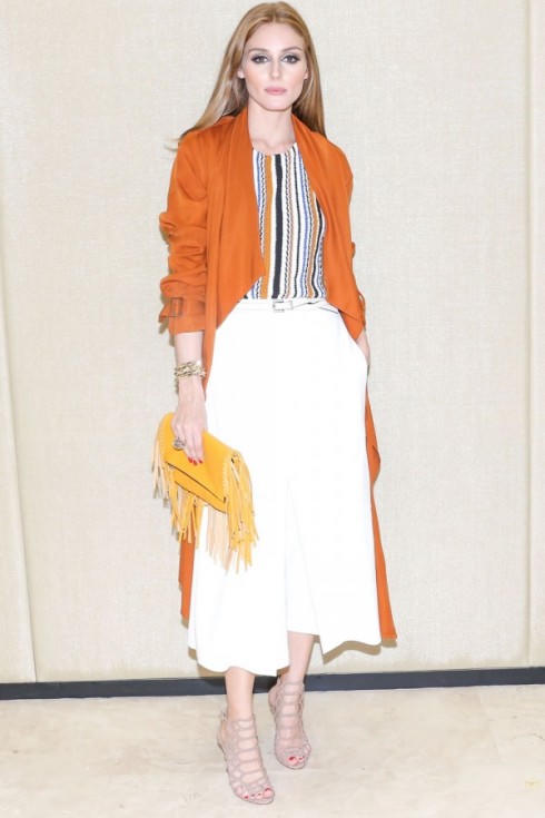 Tham dự buổi khai trương của BCBG và Longchamps, Oliva Palermo duyên dáng với đầm dệt kim Jacquard của Zara.