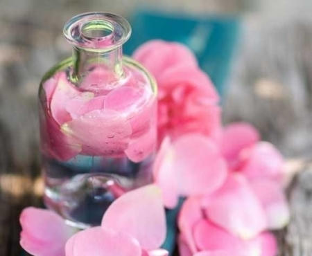 Kết quả hình ảnh cho nước hoa hồng