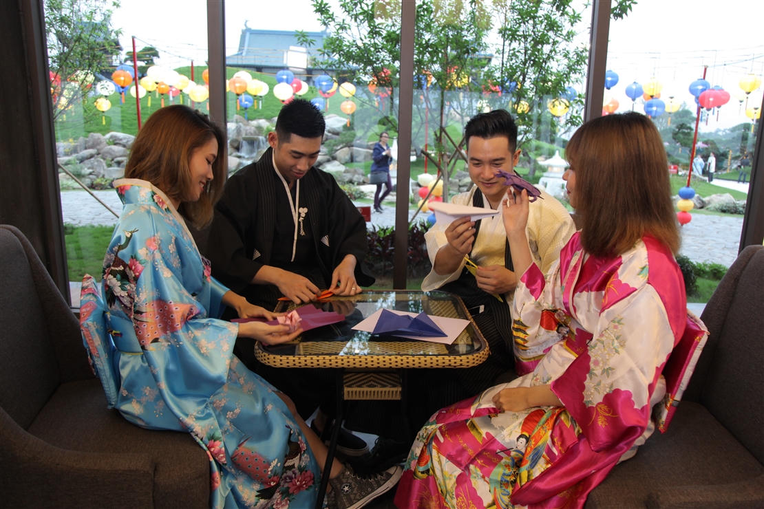 Lễ hội Mặt trời mọc đẹp như mơ tại thành phố di sản