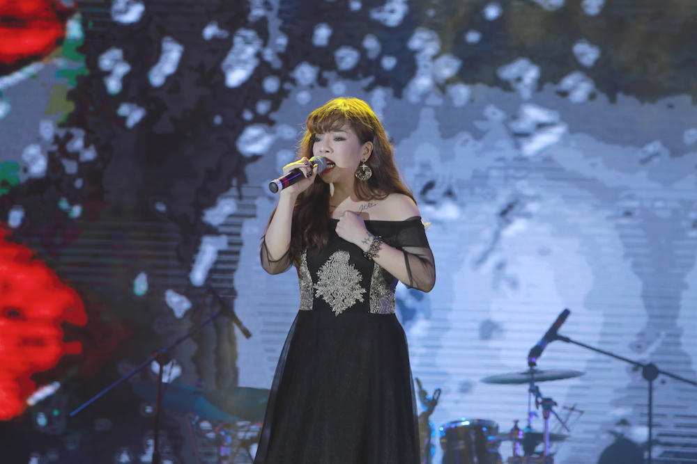 Mỹ Tâm, Tùng Dương cháy hết mình trong đêm 'Mơ về nơi xa'