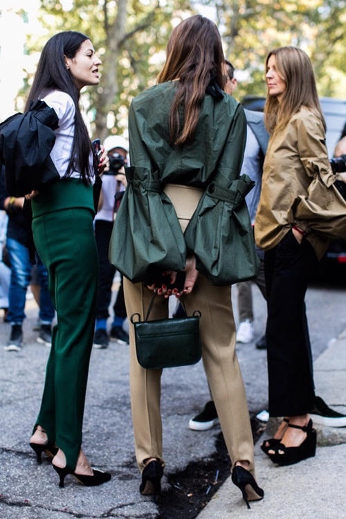 Váy áo tay chuông - kiểu mốt hot nhất hè 2017