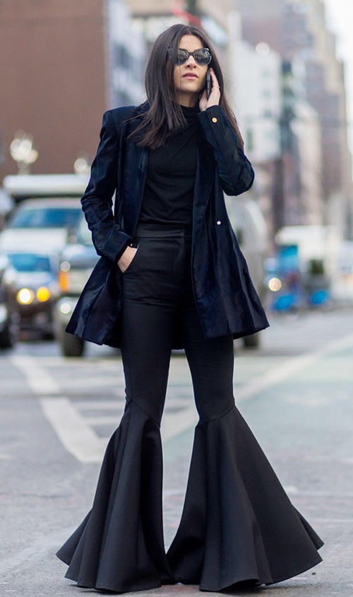 Quần ống chuông quá khổ nở rộ trên phố