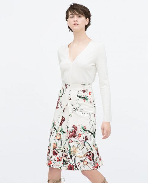 Váy in họa tiết hoa