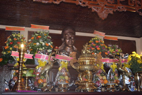 Anh hùng đất võ chống giặc