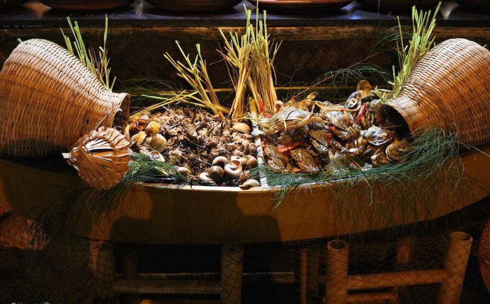 Chợ Quê phố biển đón hàng ngàn lượt khách trong hai ngày khai trương 