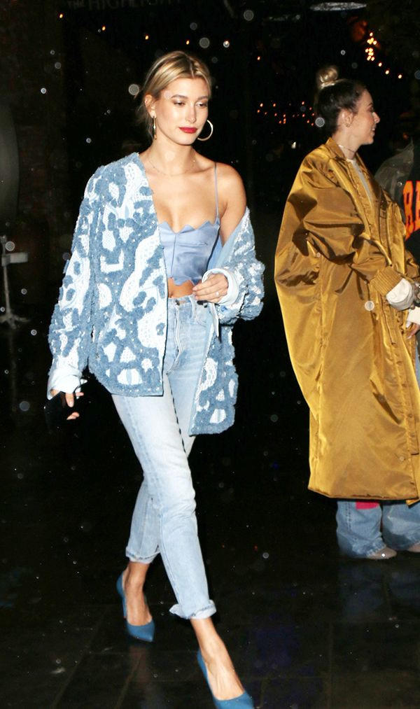 Xu huong khuyen tai co dien duoc sao ngoai lang xe hinh anh 1