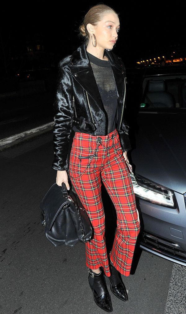 Xu huong khuyen tai co dien duoc sao ngoai lang xe hinh anh 3