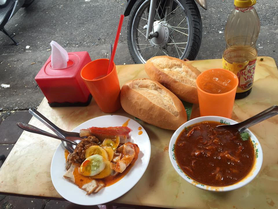Nhung hang banh mi ngon, gion rum don tim gioi tre Ha thanh hinh anh 2