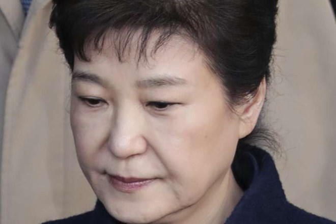 Những cáo buộc mới 'vây' bà Park Geun-hye