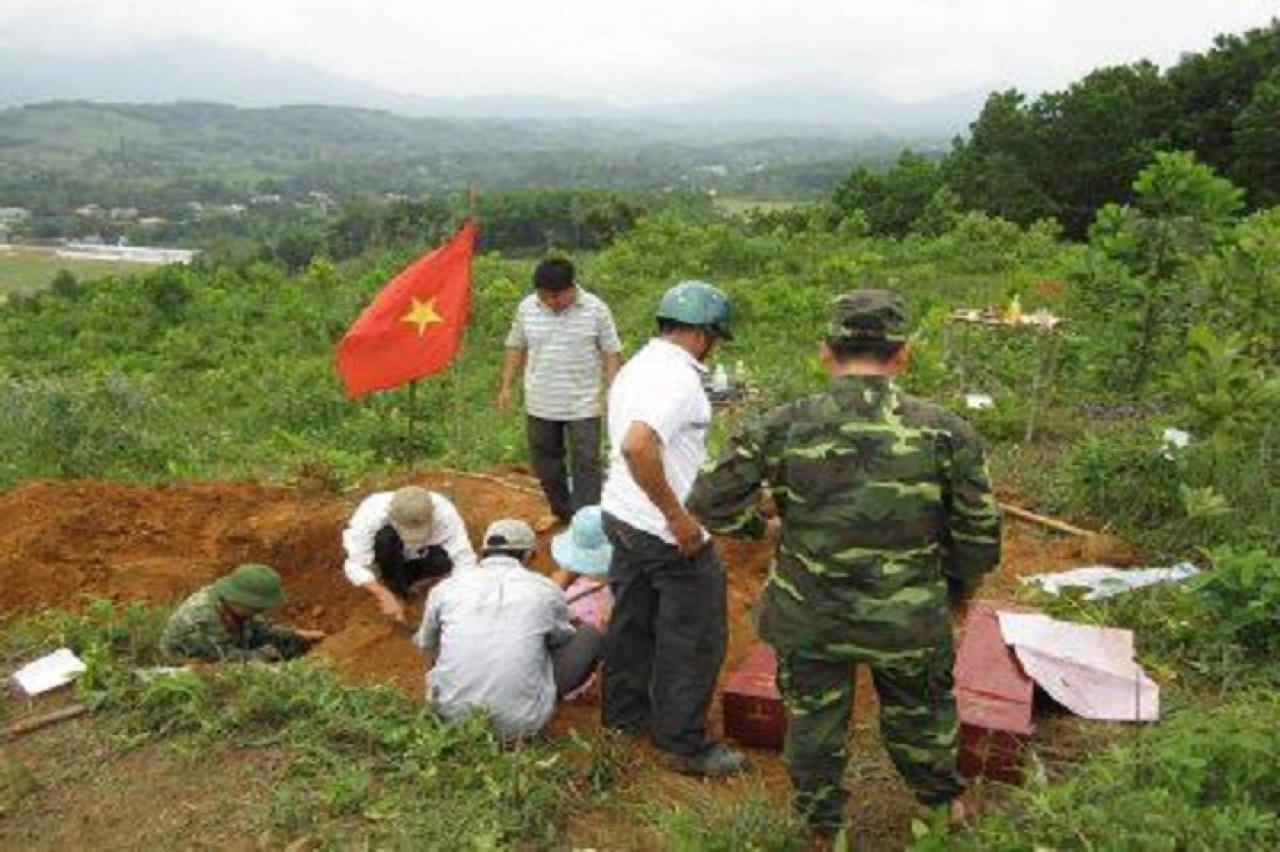 7 năm đằng đẵng lo tìm hài cốt liệt sĩ sau lời trăng trối của mẹ