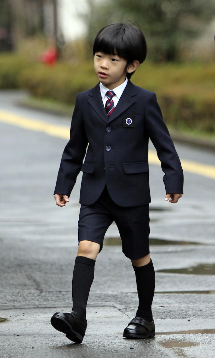 Trường học của các hoàng tử, công chúa Hoàng gia có gì khác biệt?