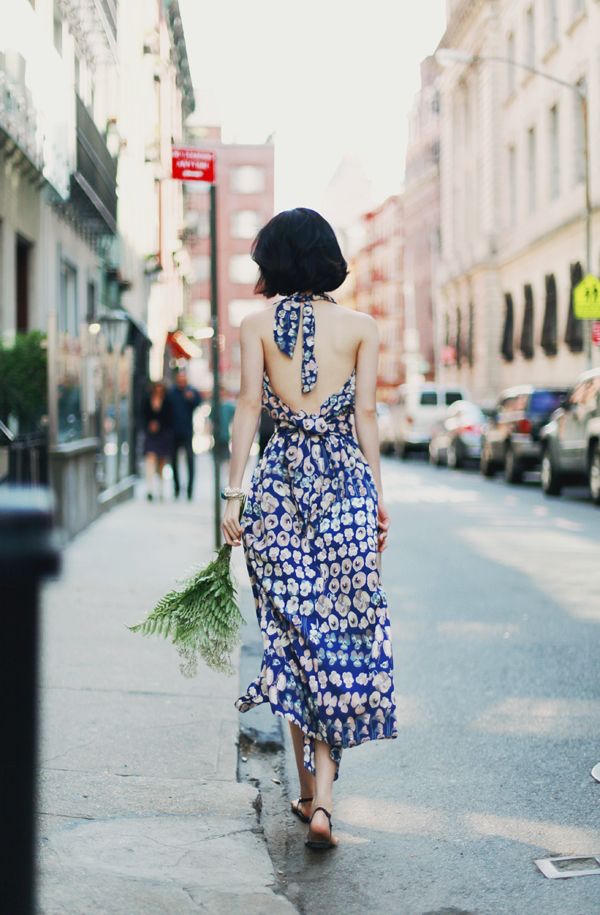 Nhung kieu trang phuc ban nen thu de khoe diem quyen ru tren co the