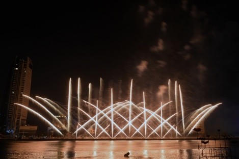 Pháo hoa đêm Hỏa thổi bùng hy vọng về một đêm Thổ hoành tráng