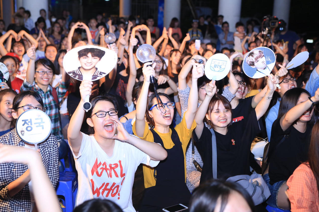 300 thí sinh tham dự Chương trình K-pop Lovers Festival