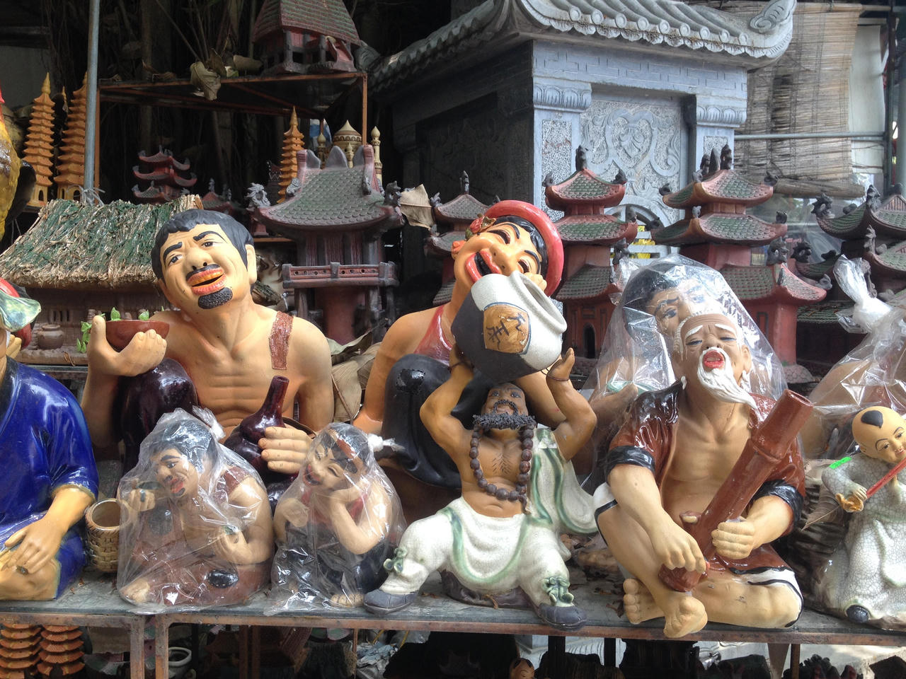 Gốm sứ Bát Tràng - Thương hiệu quê đi lên trong thời hội nhập