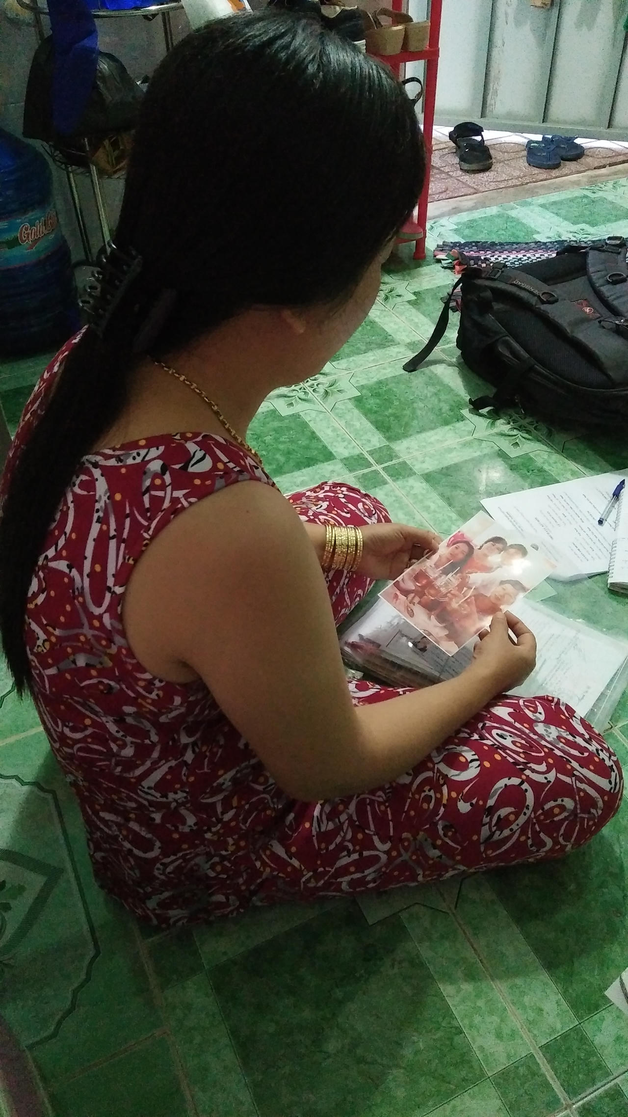 Ông chồng “lớn gan” trốn nhà đi làm đám cưới với “vợ mới”