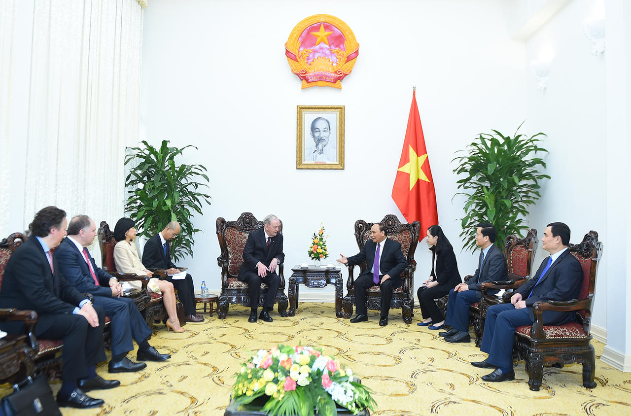 Thủ tướng Nguyễn Xuân Phúc tiếp cựu thủ tướng Canada