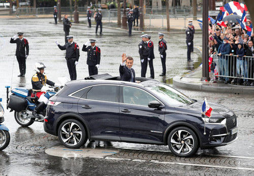 Tiết lộ về bộ complet và nội các nhiều nữ của Tổng thống Macron