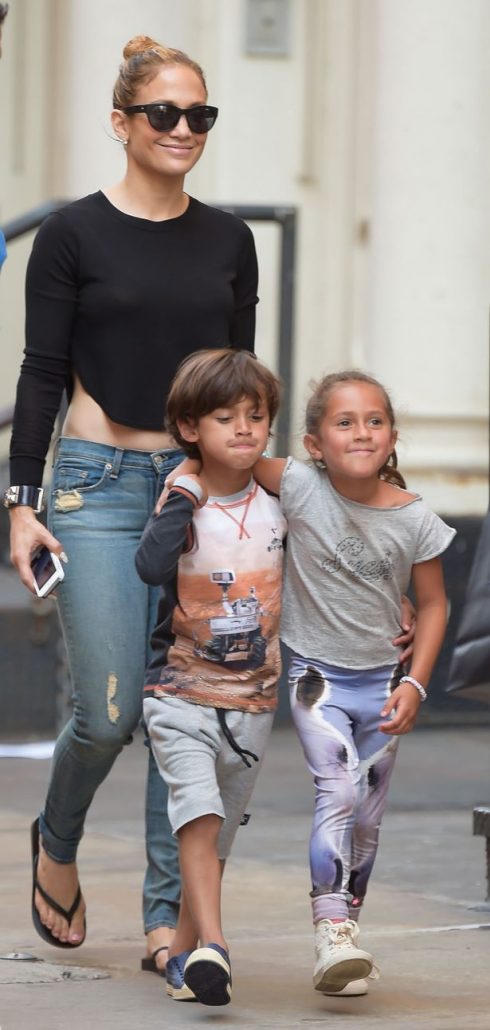 10 cặp mẹ con có gu thời trang đẹp nhất làng giải trí - 43