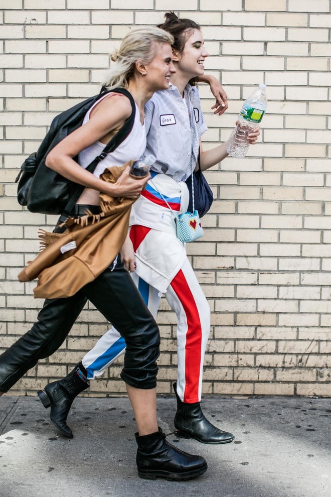 Những cách biến quần thể thao trở nên sành điệu