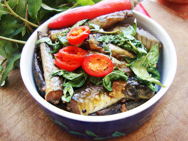 Kết quả hình ảnh cho cá kèo kho răm