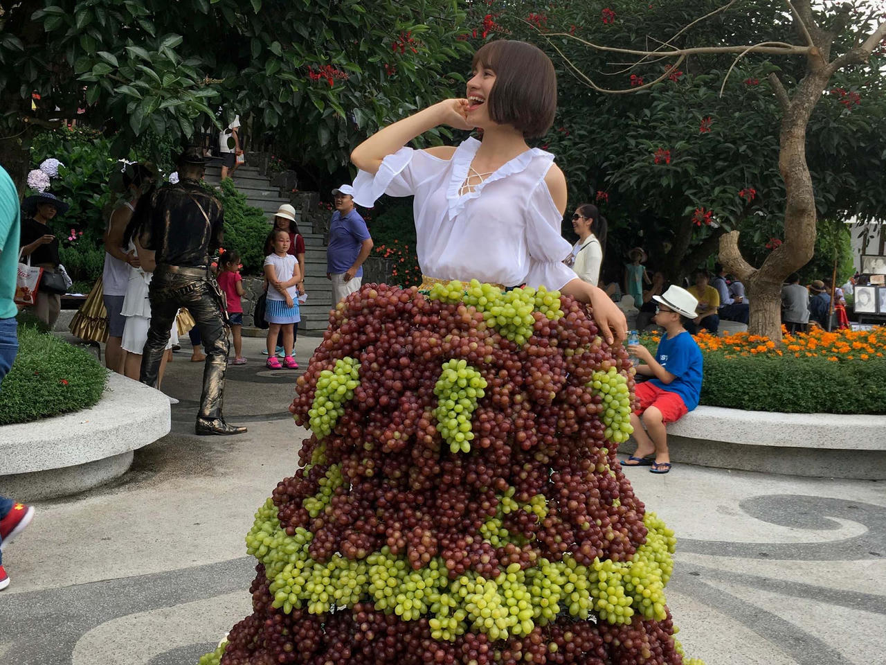 Vui quên lối về tại Lễ hội rượu vang Sun World Ba Na Hills 2017