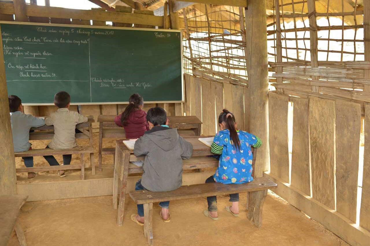 Tập đoàn FLC “mang” trường tiểu học lên vùng cao cho các em học sinh Pú Xi, Điện Biên