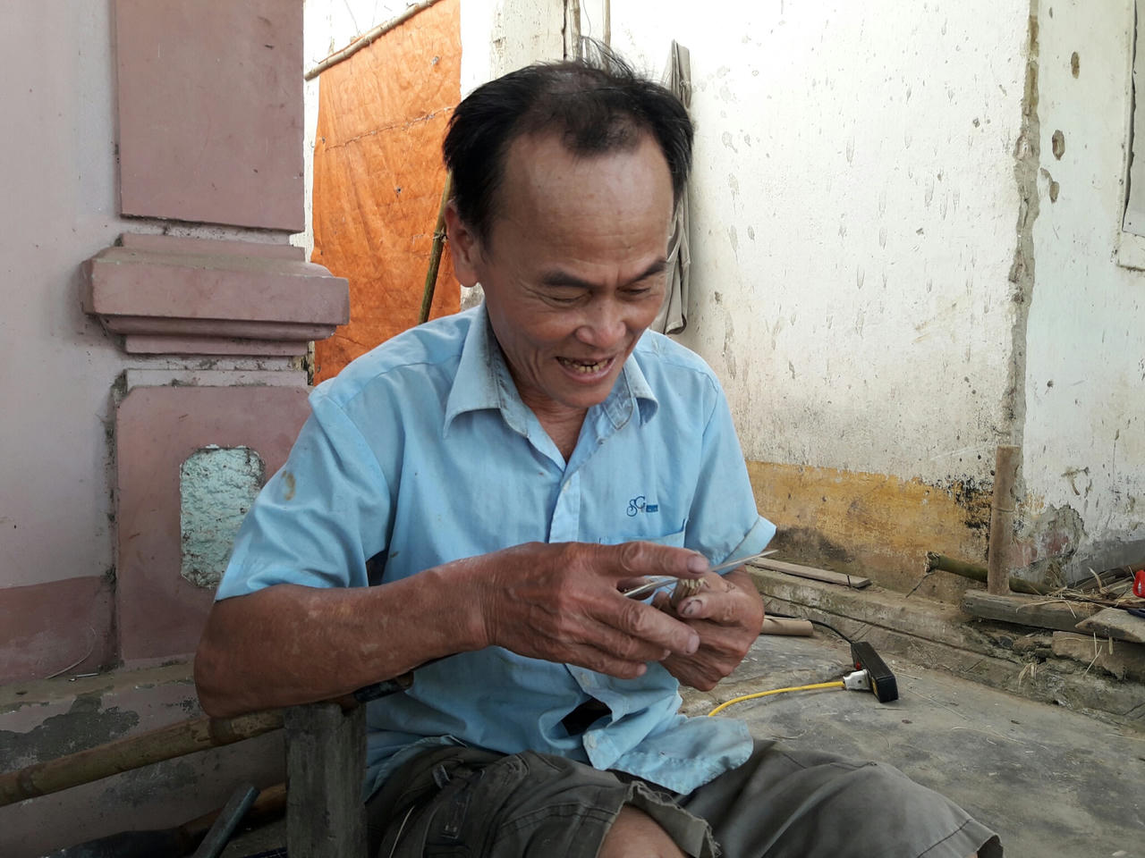 Làng quạt giấy 'sống khỏe' thời quạt điện, máy lạnh